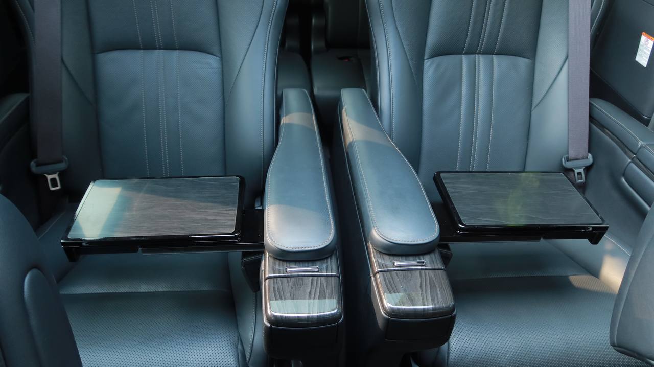 2020 Lexus LM 2020 Lexus LM