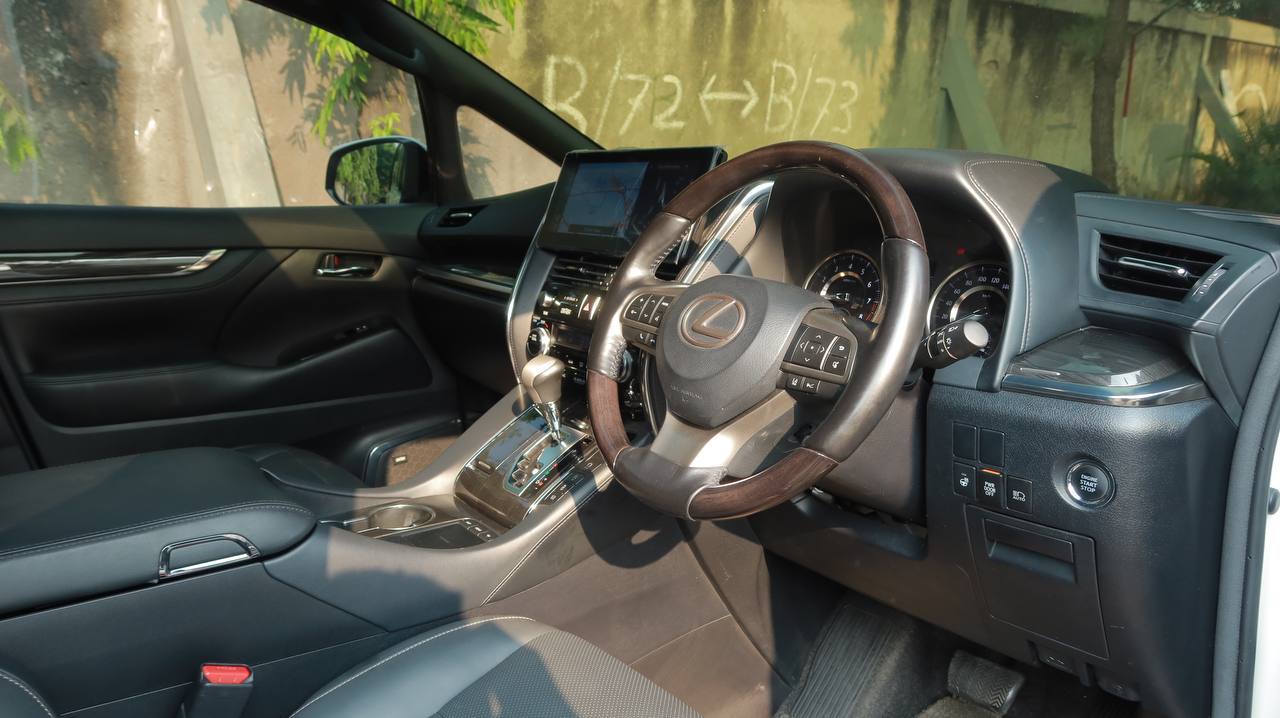 2020 Lexus LM 2020 Lexus LM