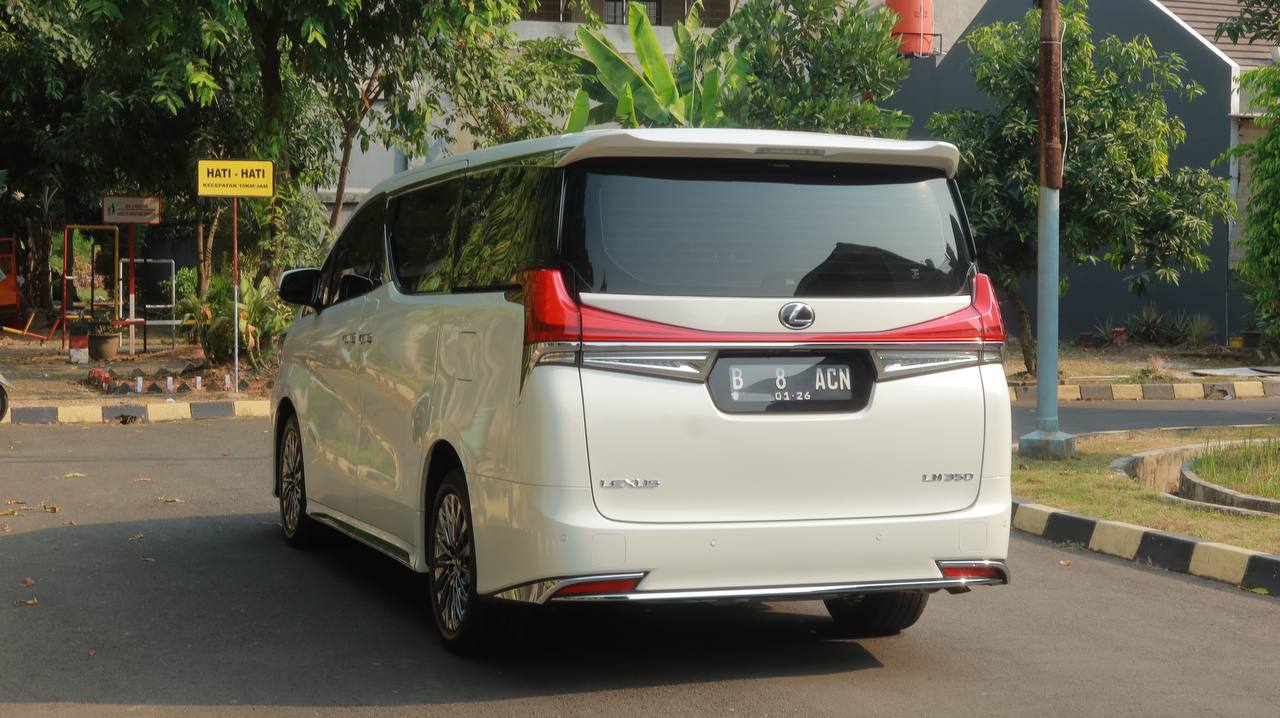 2020 Lexus LM 2020 Lexus LM