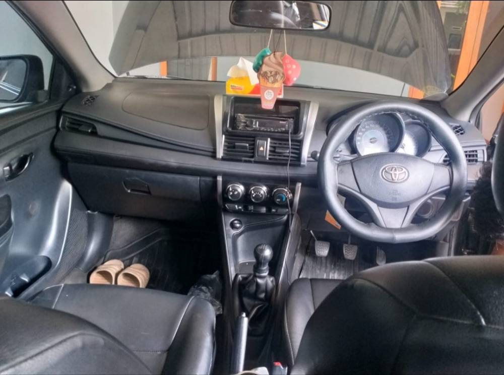 2014 Toyota Limo 1.5 STD 1.5 STD tua
