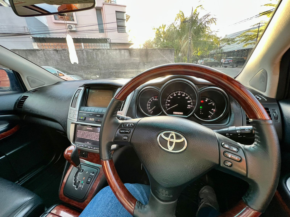 2010 Toyota Harrier 2010 Toyota Harrier