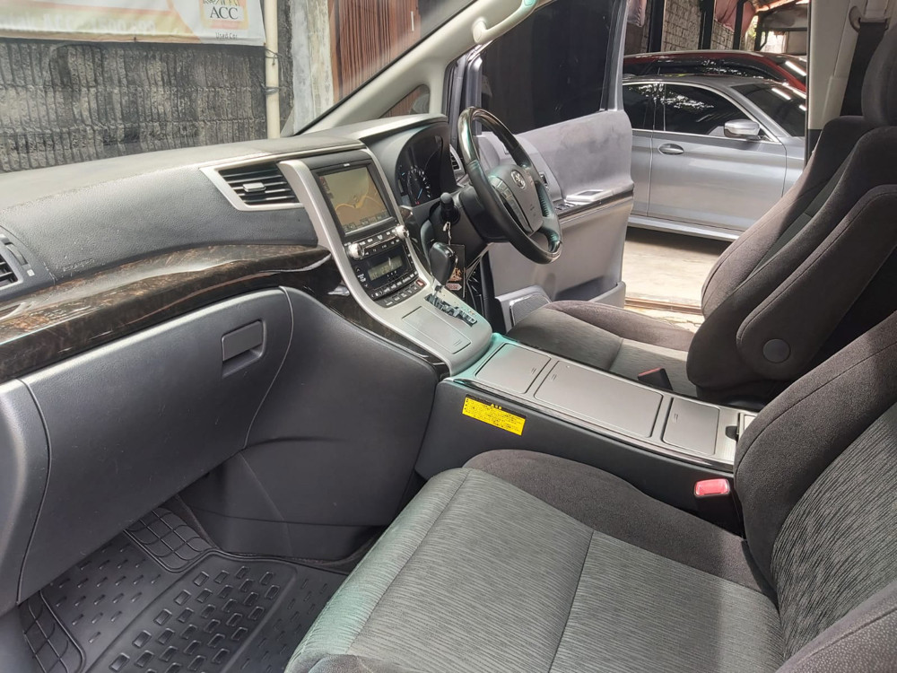 2012 Toyota Vellfire 2012 Toyota Vellfire