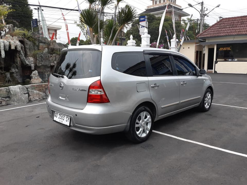 2012 Nissan Grand Livina 2012 Nissan Grand Livina