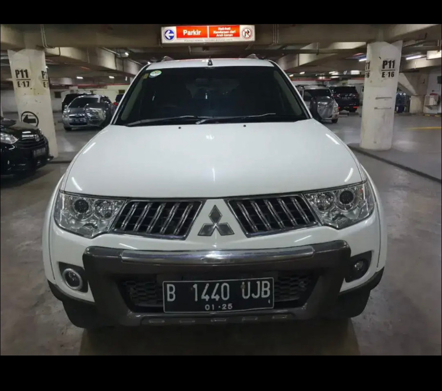 2012 Mitsubishi Pajero Sport  2012 Mitsubishi Pajero Sport
