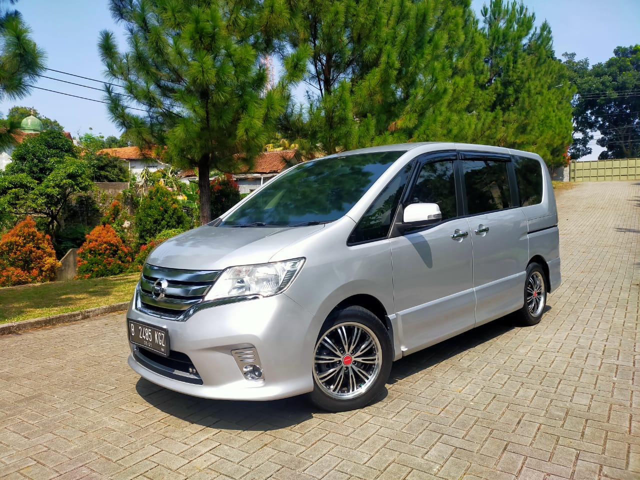 Second Hand 2014 Nissan Serena Second Hand 2014 Nissan Serena