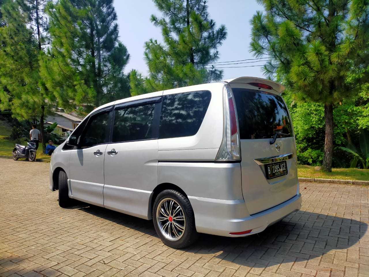 2014 Nissan Serena 2014 Nissan Serena