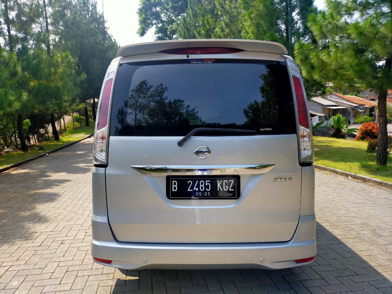 2014 Nissan Serena 2014 Nissan Serena