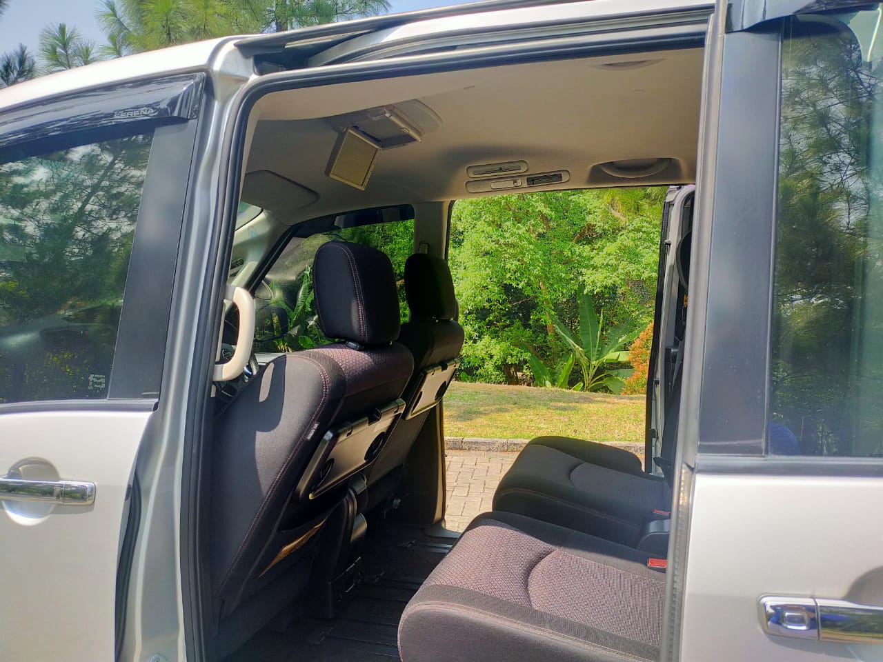 2014 Nissan Serena 2014 Nissan Serena