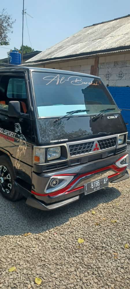 2021 Mitsubishi L300 2021 Mitsubishi L300