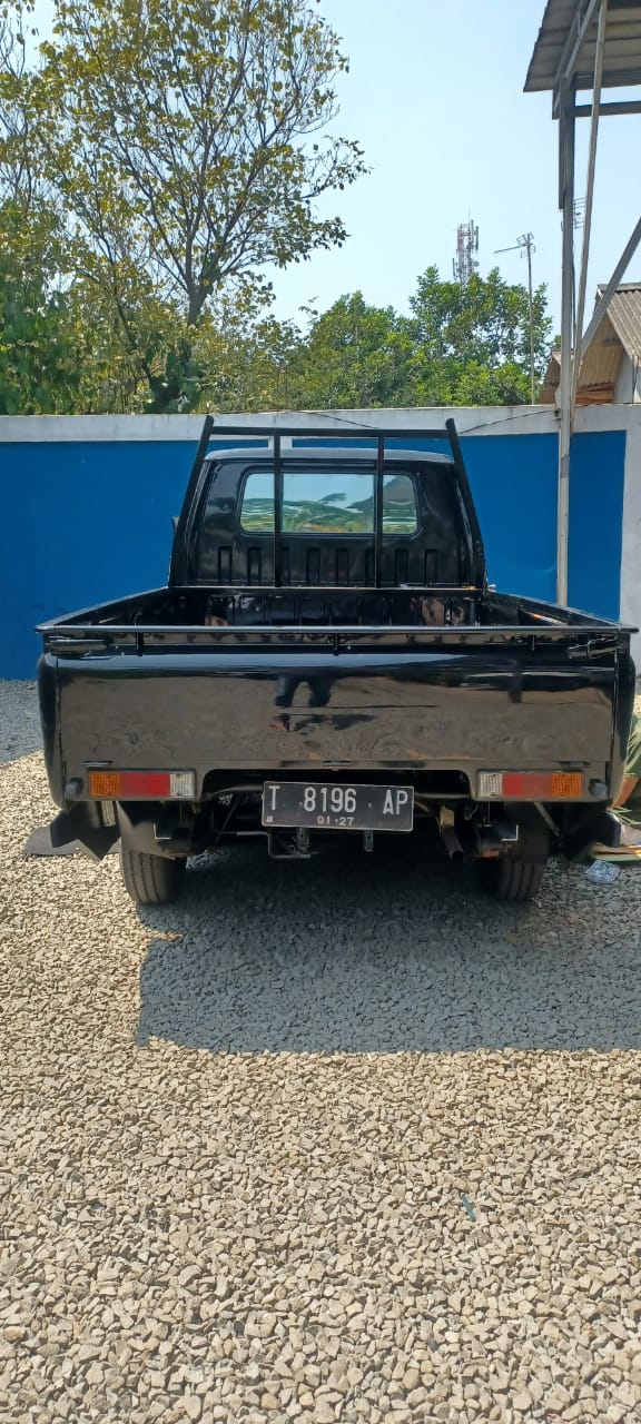 2021 Mitsubishi L300 2021 Mitsubishi L300