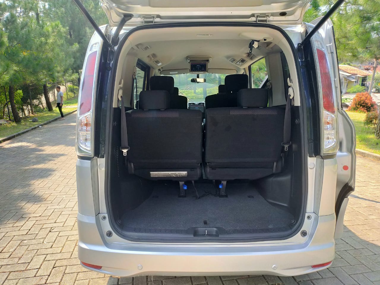 2014 Nissan Serena 2014 Nissan Serena