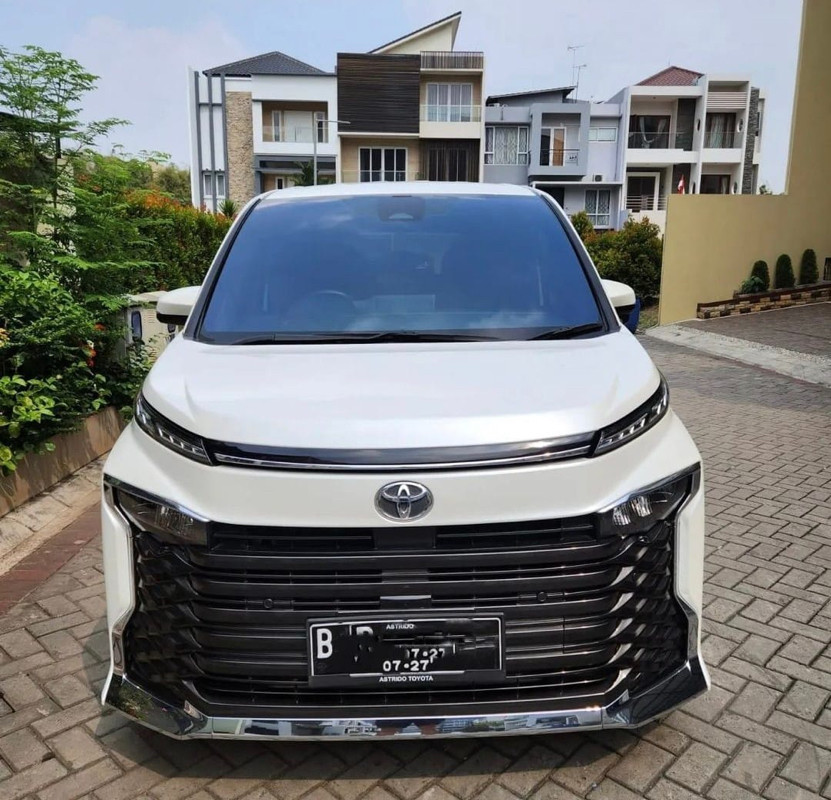 2022 Toyota Voxy Bekas 2022 Toyota Voxy Bekas