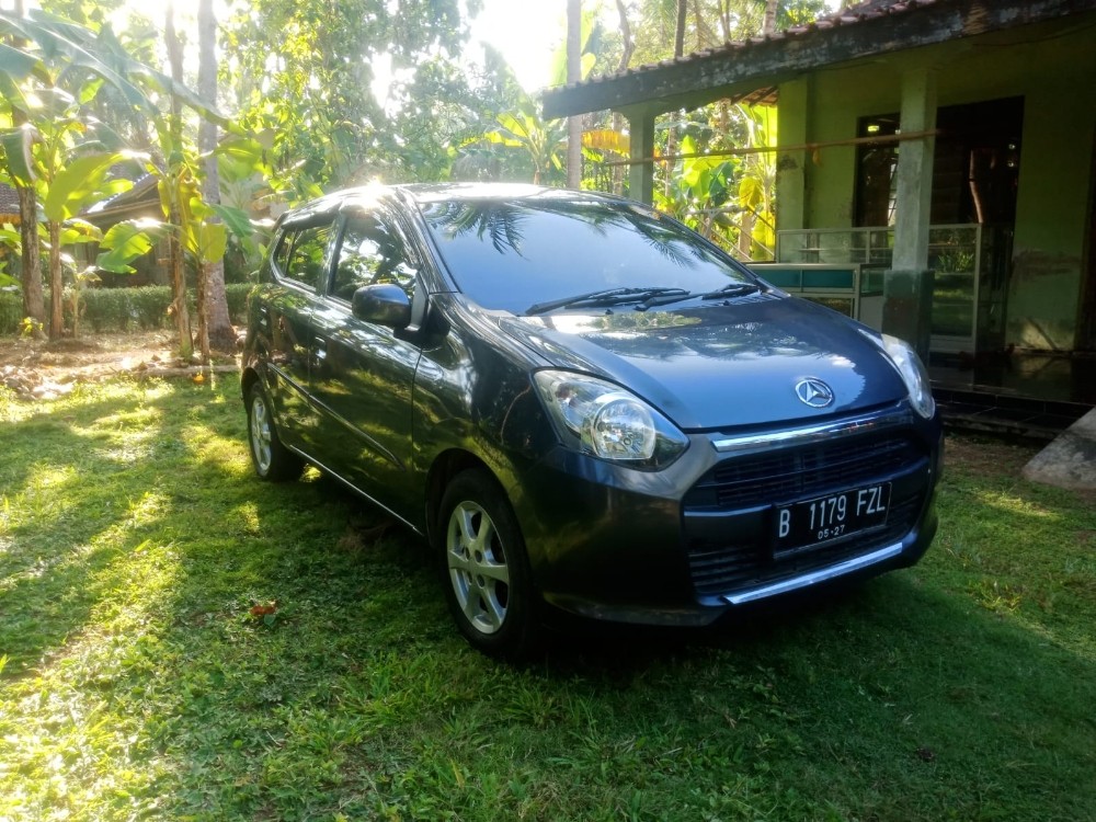 2017 Daihatsu Ayla 