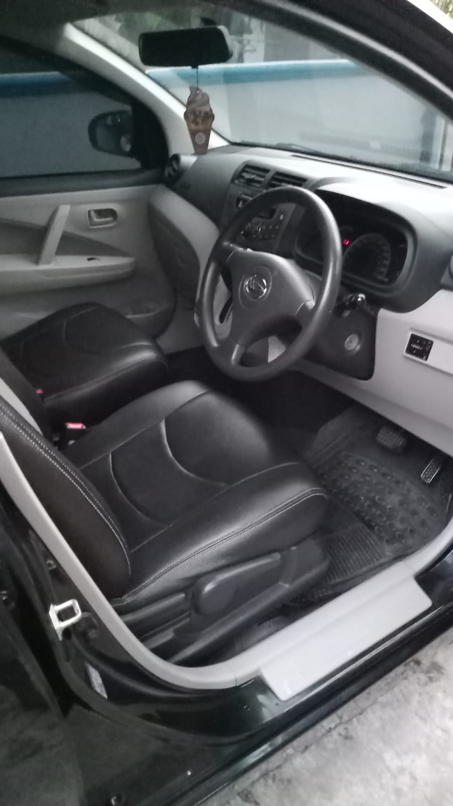 2012 Daihatsu Sirion 2012 Daihatsu Sirion