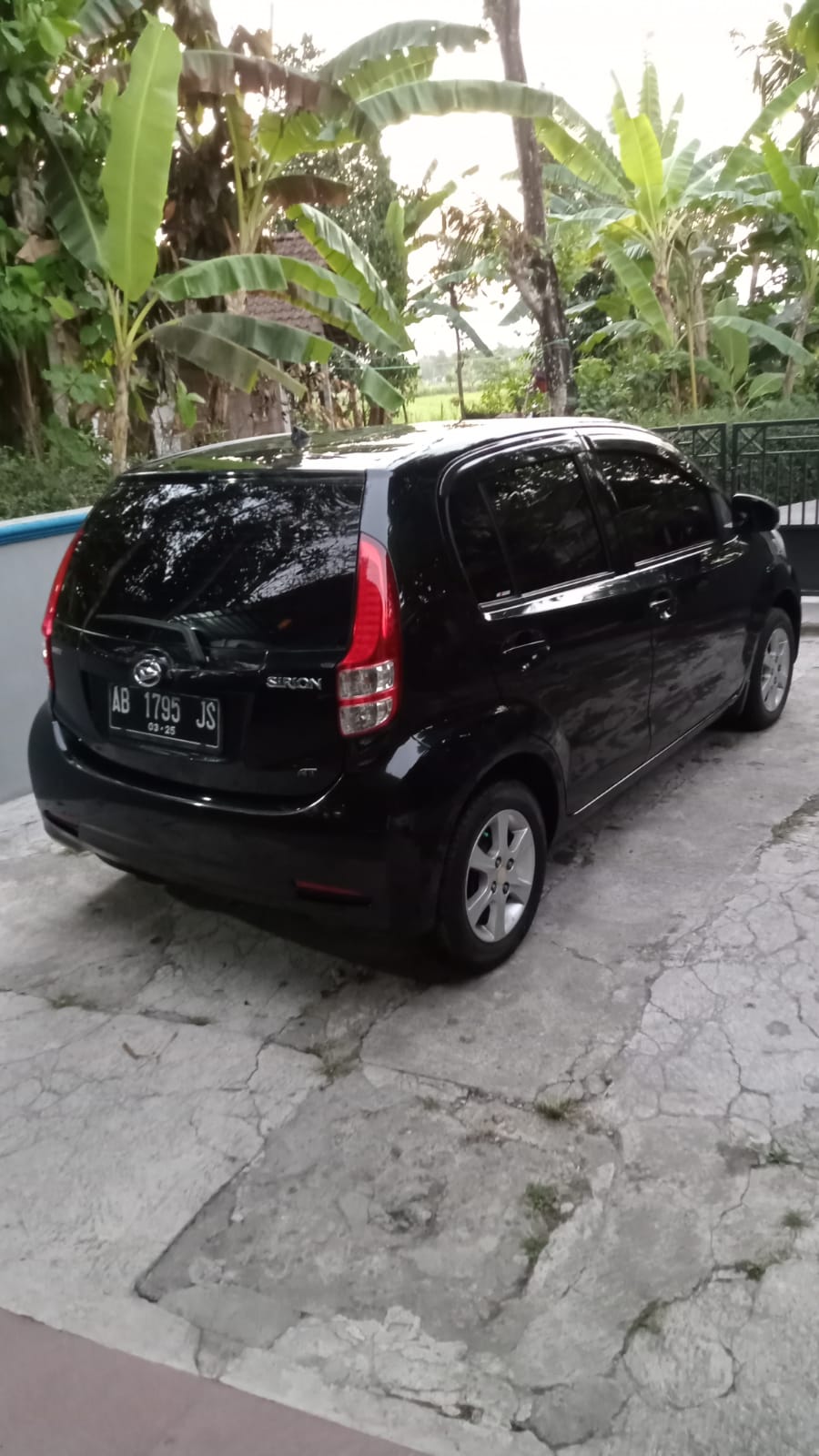 2012 Daihatsu Sirion 2012 Daihatsu Sirion