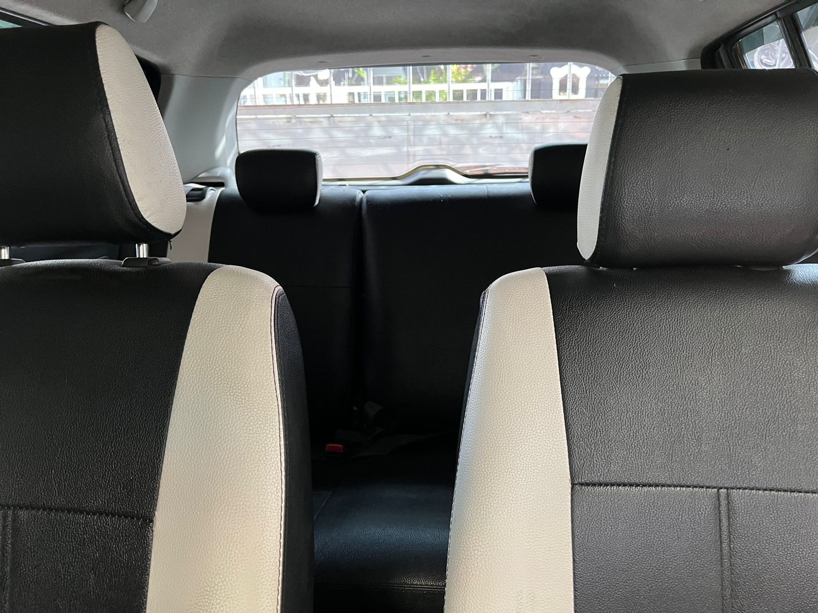 2011 Suzuki Swift 2011 Suzuki Swift