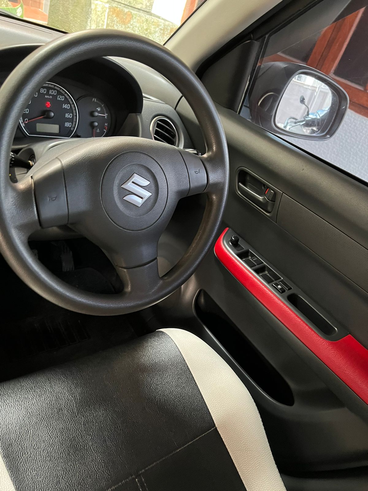 2011 Suzuki Swift 2011 Suzuki Swift