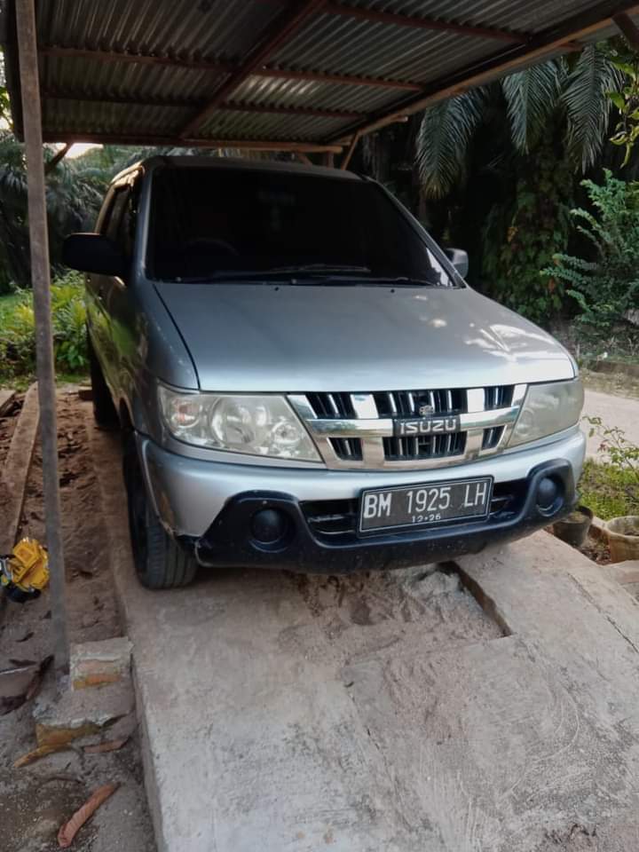 2007 Isuzu Panther 2007 Isuzu Panther