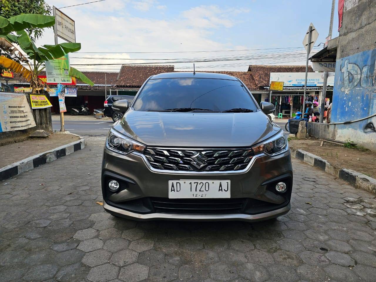 Used Suzuki Ertiga Smart Hybrid