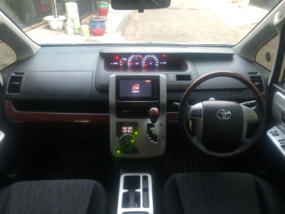 2015 Toyota NAV1 2015 Toyota NAV1