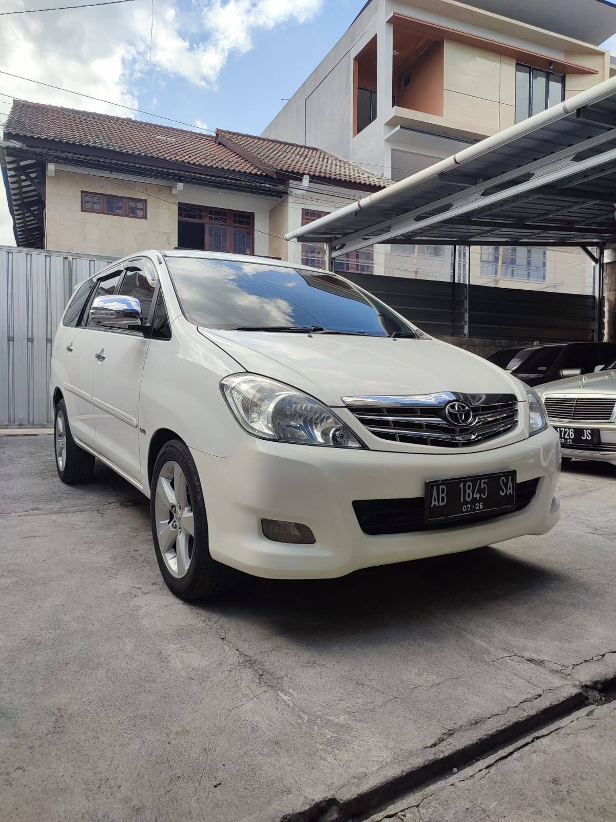 Second Hand 2011 Toyota Kijang Innova REBORN 2.4 G AT DIESEL