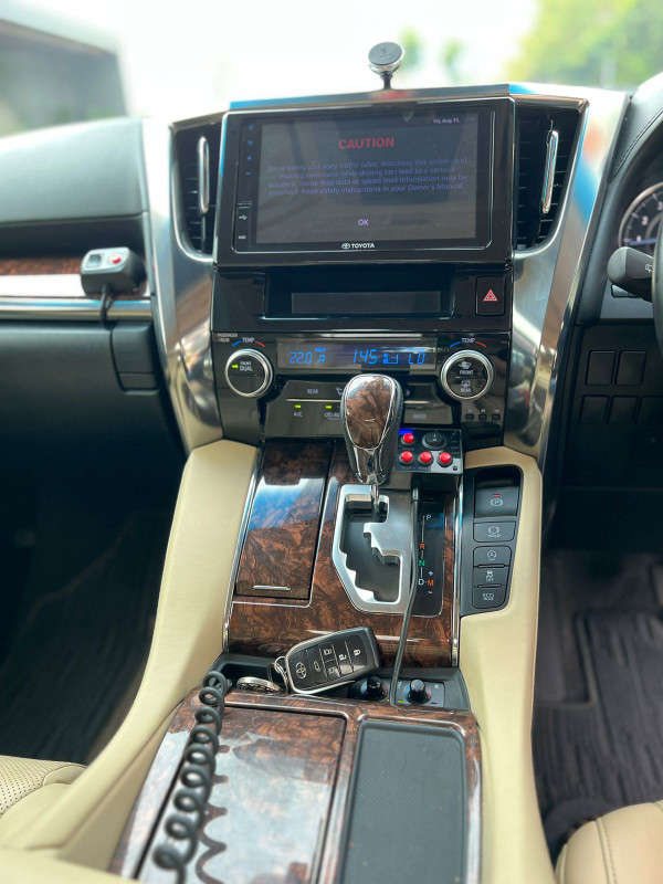 2020 Toyota Alphard 2020 Toyota Alphard