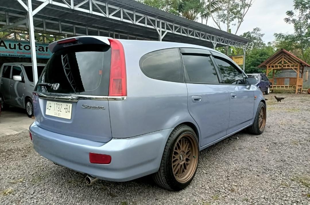 2002 Honda Stream VTEC 2.0L TRIPTONIC AT 2002 Honda Stream VTEC 2.0L TRIPTONIC AT