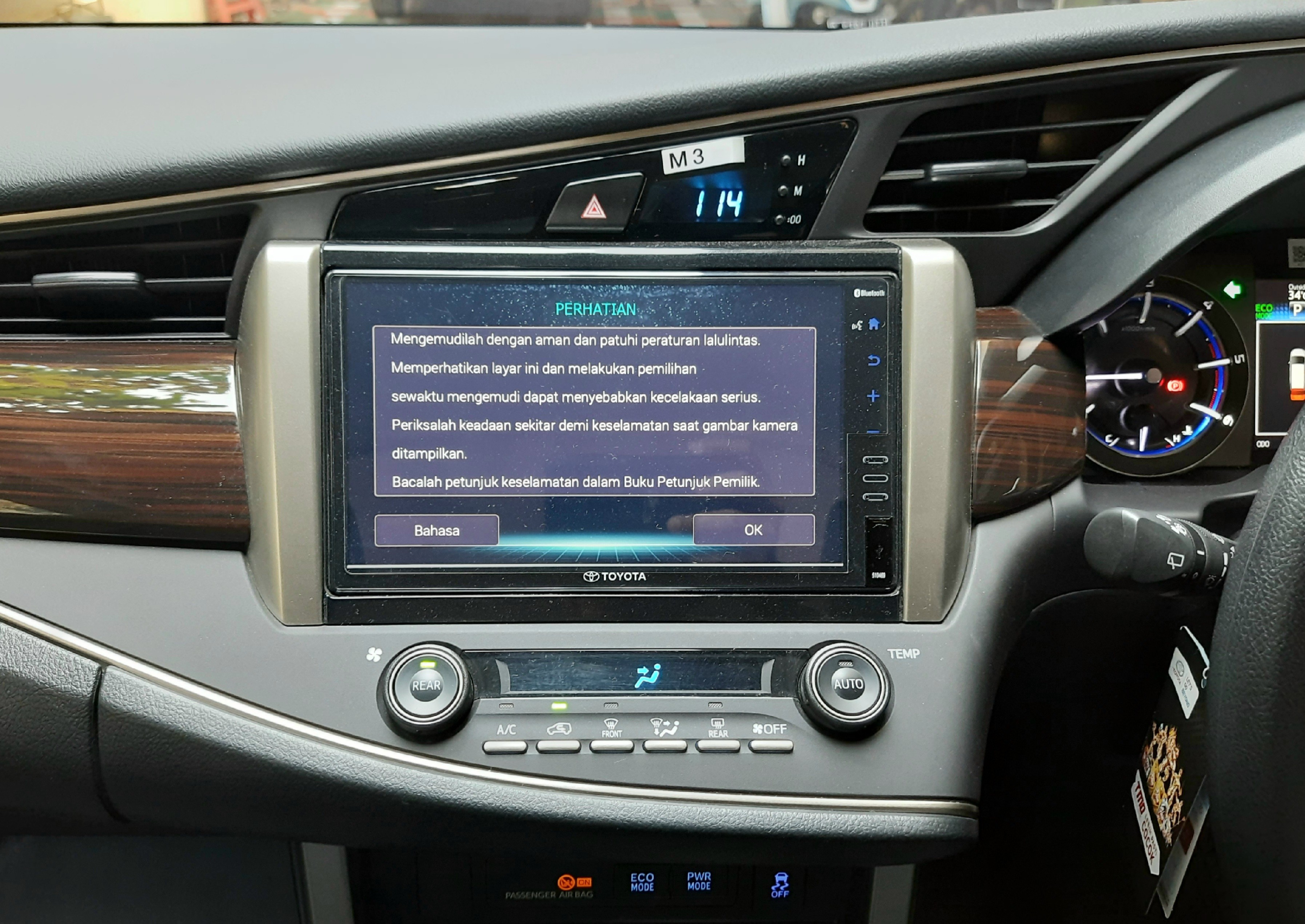 2021 Toyota Kijang Innova 2021 Toyota Kijang Innova