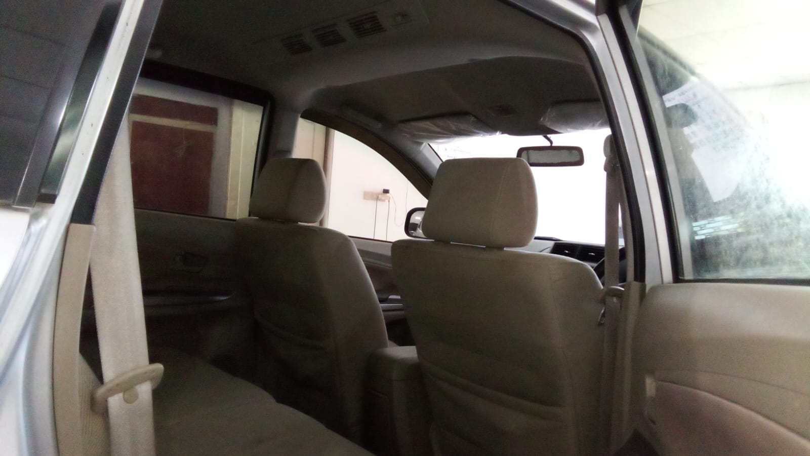 2015 Daihatsu Xenia  1.3L R DLX AT 1.3L R DLX AT tua
