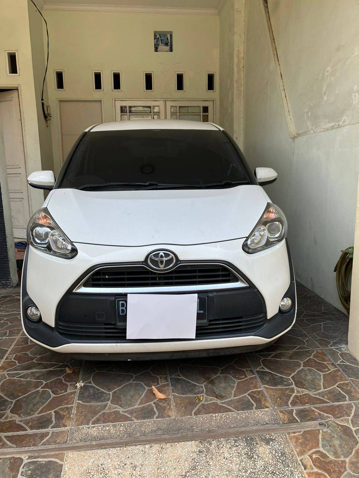 Second Hand 2018 Toyota Sienta Second Hand 2018 Toyota Sienta