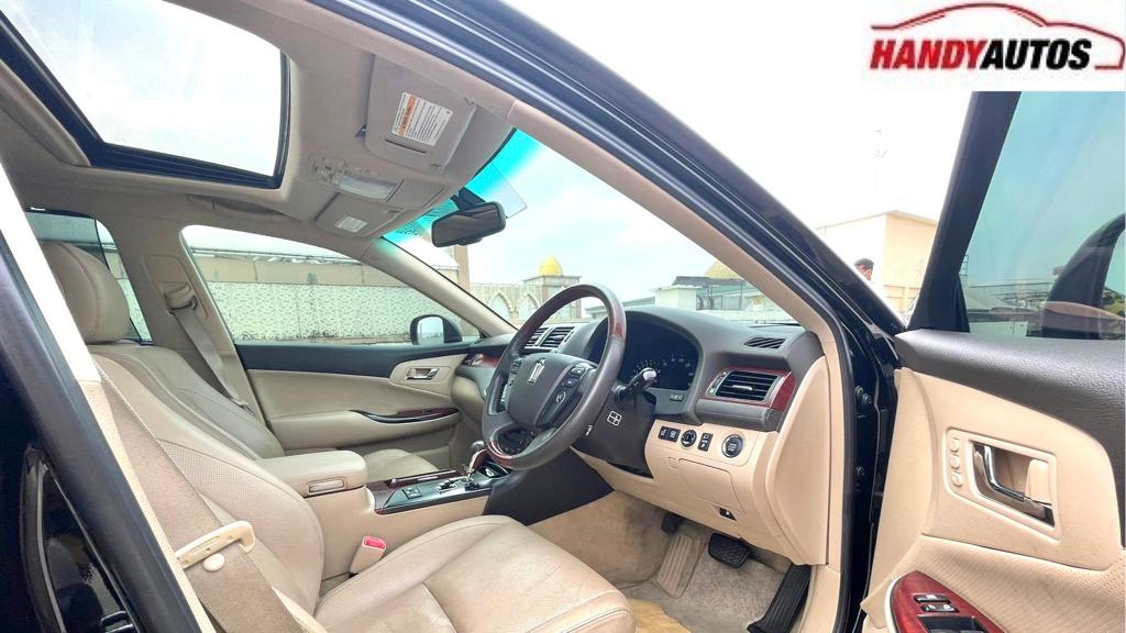 2009 Toyota Crown Royal 2009 Toyota Crown Royal