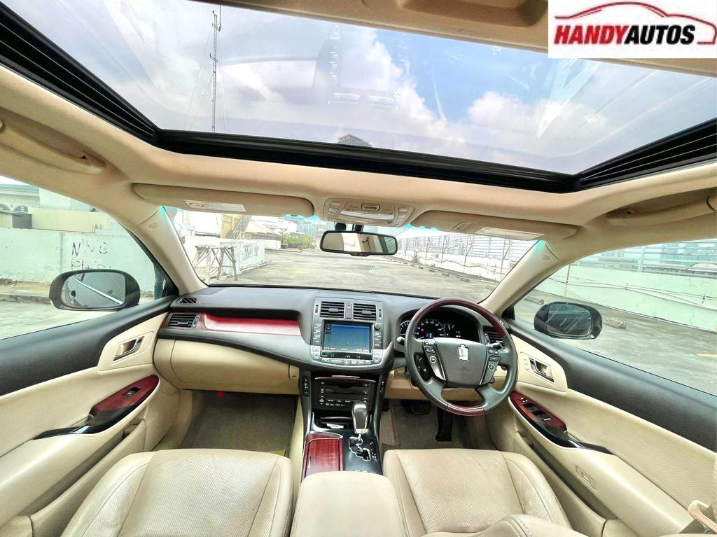 2009 Toyota Crown Royal 2009 Toyota Crown Royal