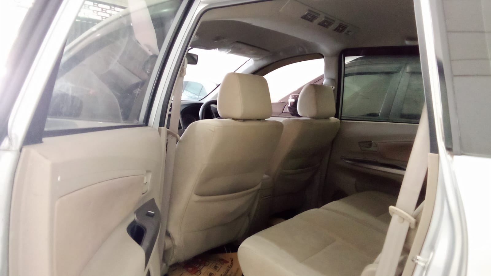 Dijual 2015 Daihatsu Xenia  1.3L R DLX AT 1.3L R DLX AT Bekas