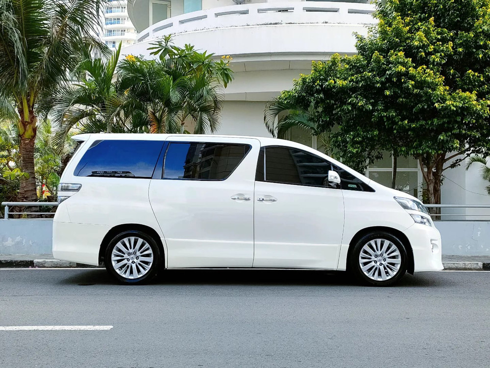 2014 Toyota Vellfire 2014 Toyota Vellfire