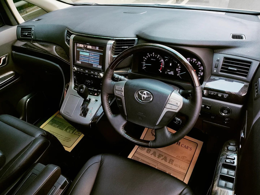 2014 Toyota Vellfire 2014 Toyota Vellfire