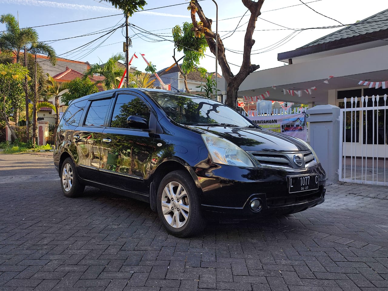 2012 Nissan Grand Livina 2012 Nissan Grand Livina