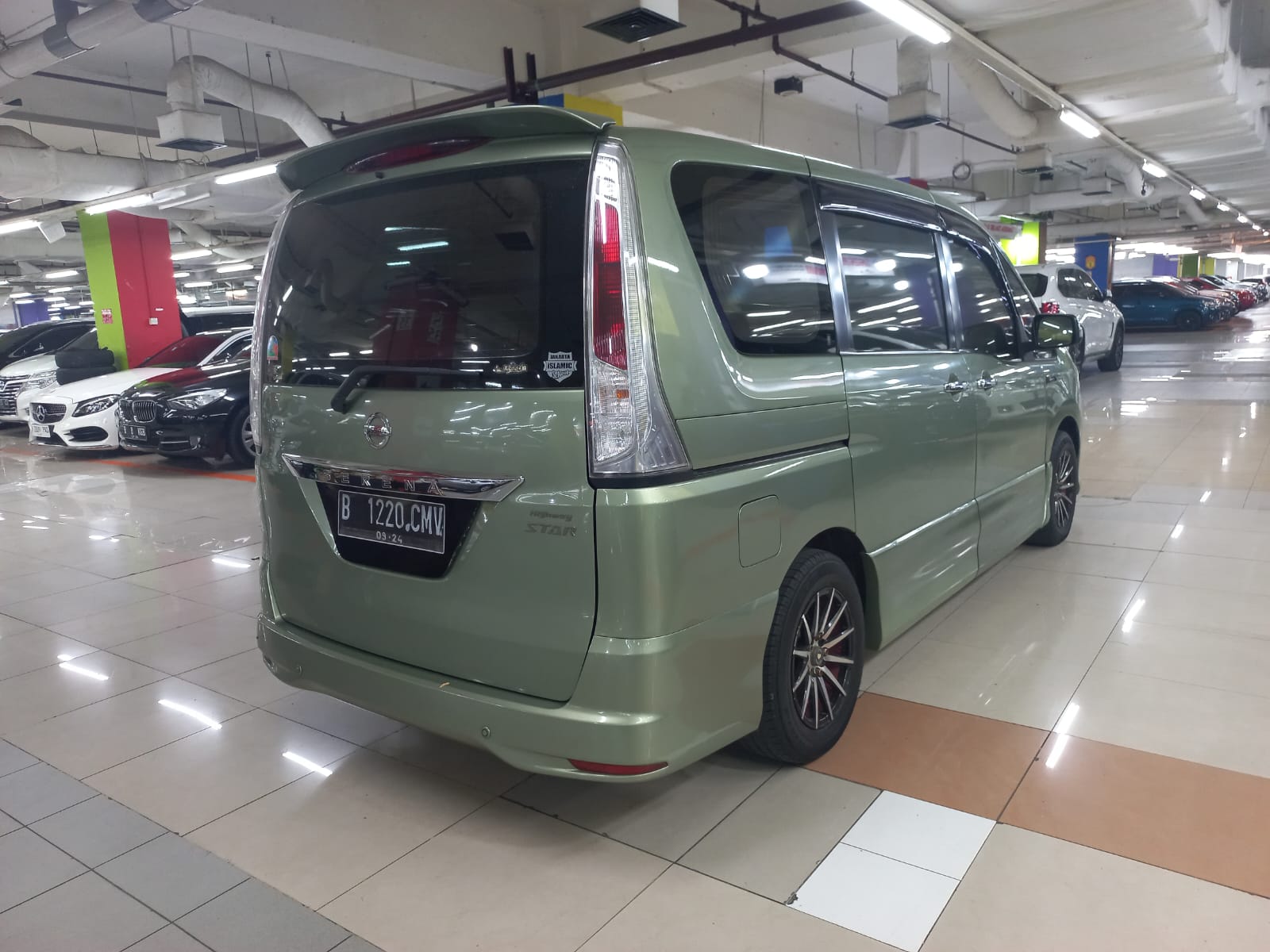 2013 Nissan Serena 2013 Nissan Serena