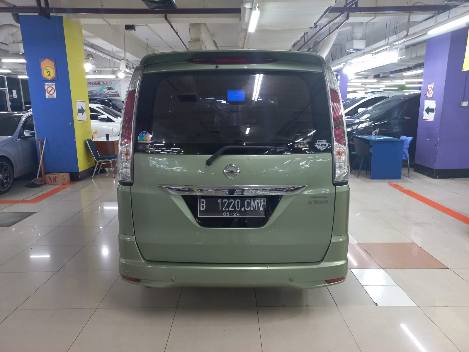 2013 Nissan Serena 2013 Nissan Serena