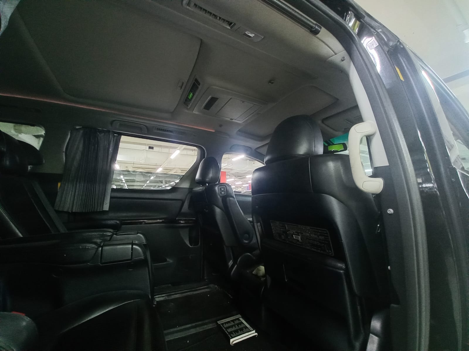 2012 Toyota Vellfire 2012 Toyota Vellfire