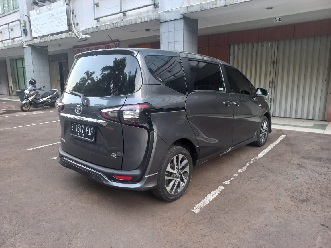 2017 Toyota Sienta 2017 Toyota Sienta