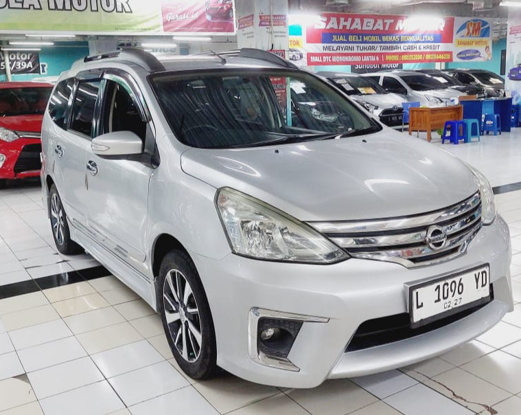 Second Hand 2017 Nissan Grand Livina Second Hand 2017 Nissan Grand Livina