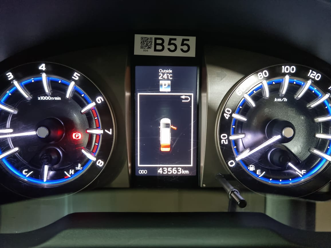 Dijual 2016 Toyota Kijang Innova 2.0 V AT 2.0 V AT Bekas