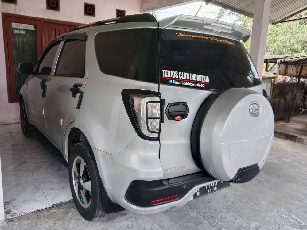 Old 2015 Daihatsu Terios TS Extra 1.5L MT TS Extra 1.5L MT