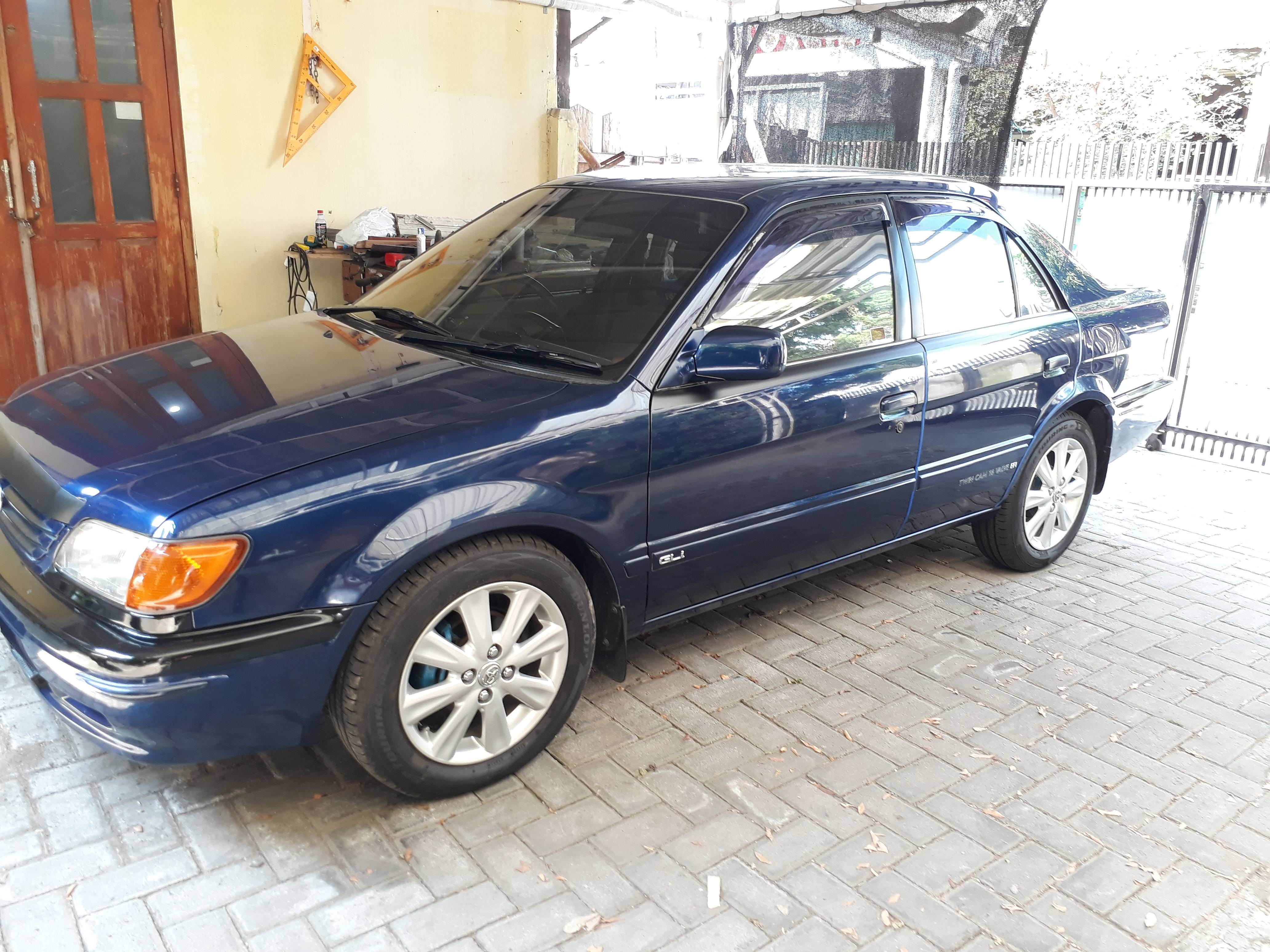 2000 Toyota Soluna 2000 Toyota Soluna