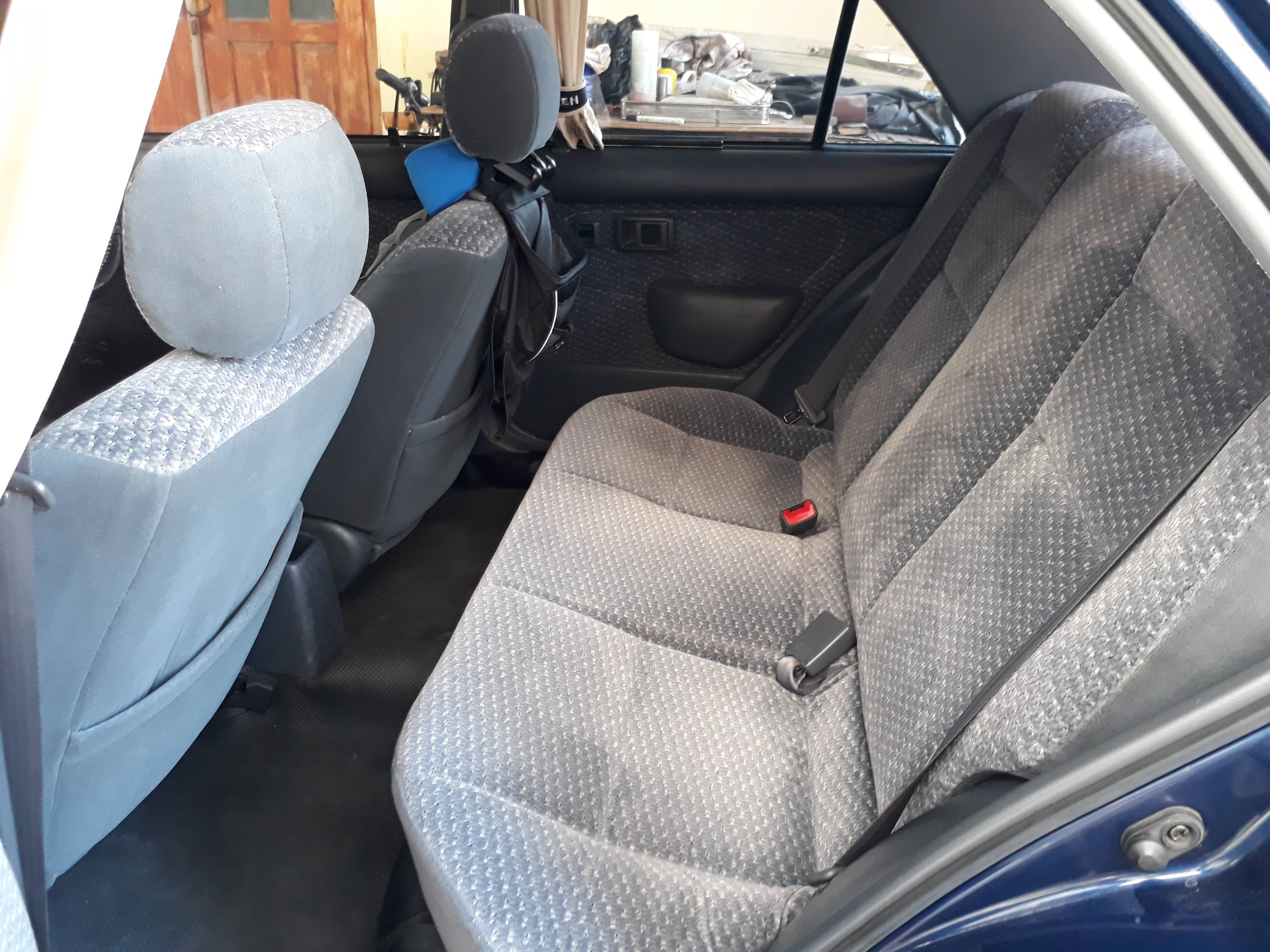 2000 Toyota Soluna 2000 Toyota Soluna