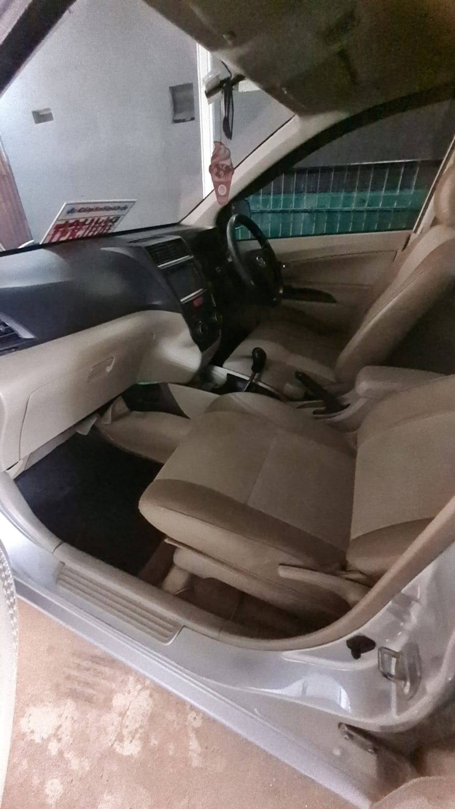 Dijual 2014 Daihatsu Xenia 1.3 X MT 1.3 X MT Bekas