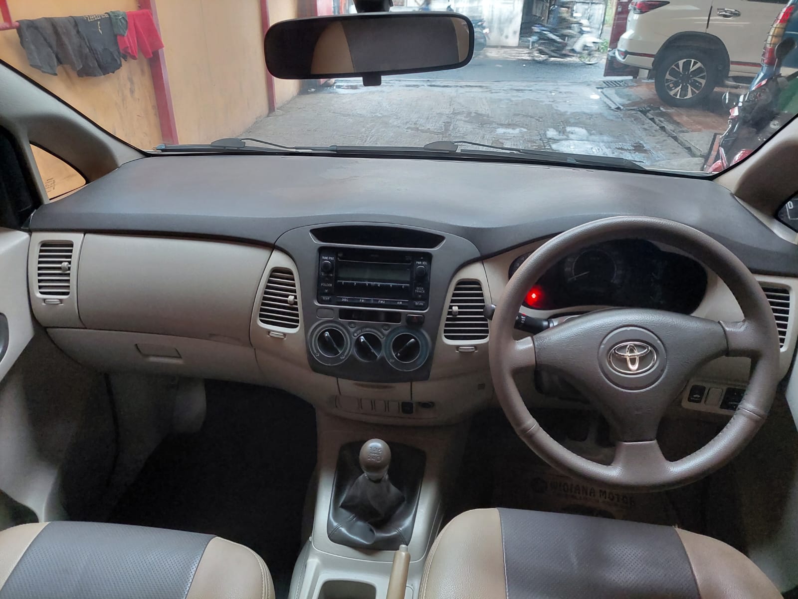 2010 Toyota Kijang Innova 2010 Toyota Kijang Innova