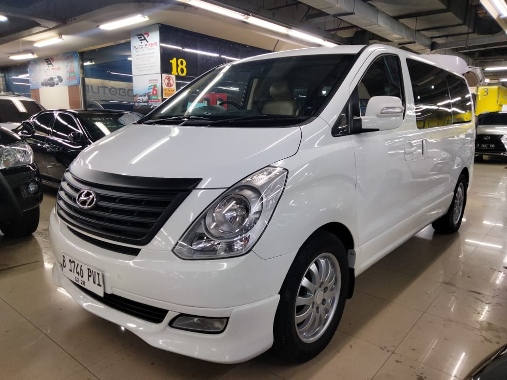 2013 Hyundai H-1 2013 Hyundai H-1