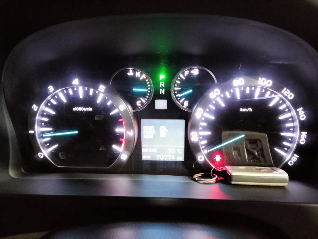 2013 Toyota Alphard 2013 Toyota Alphard