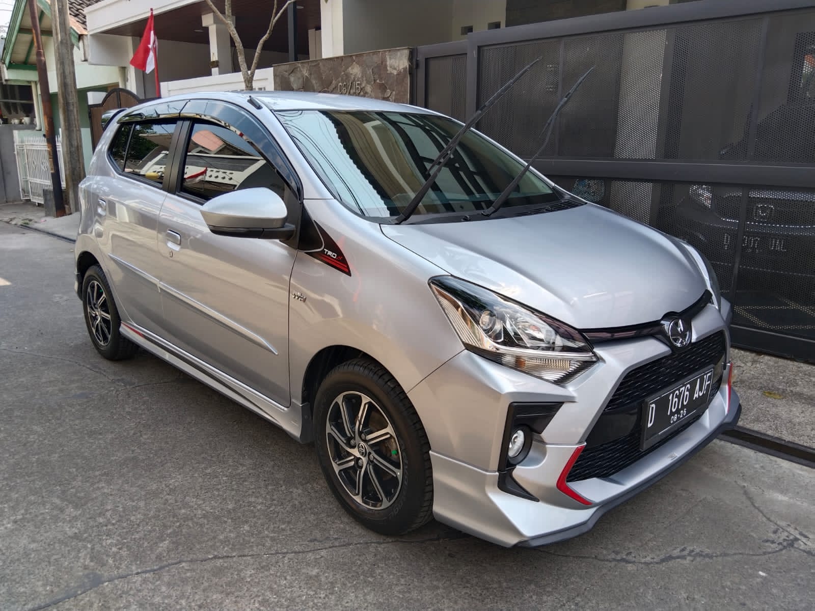 Beli mobil bekas